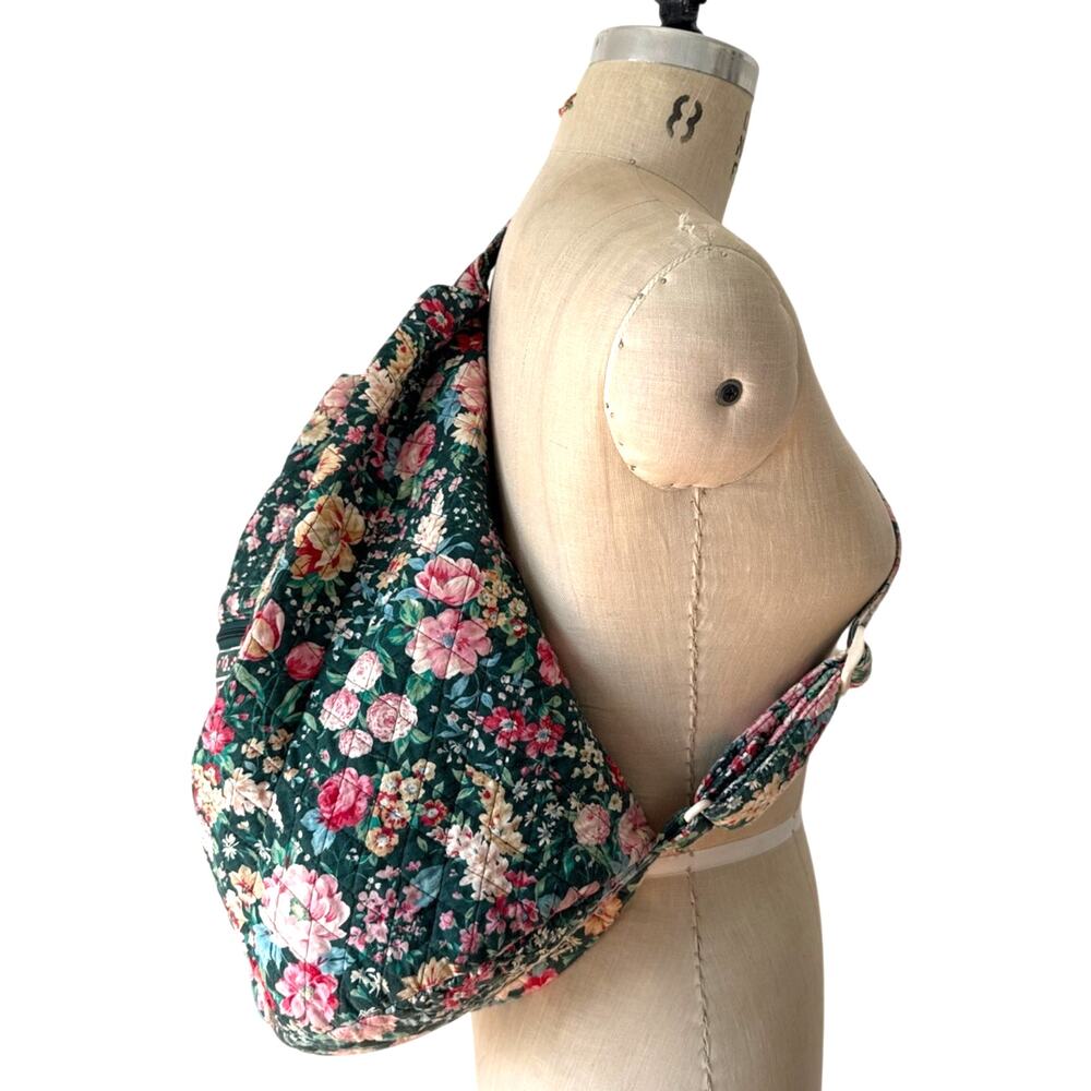 Vera Bradley Sling Bag in Springtime Green Floral Large Retired Vintage - Picture 2 of 9